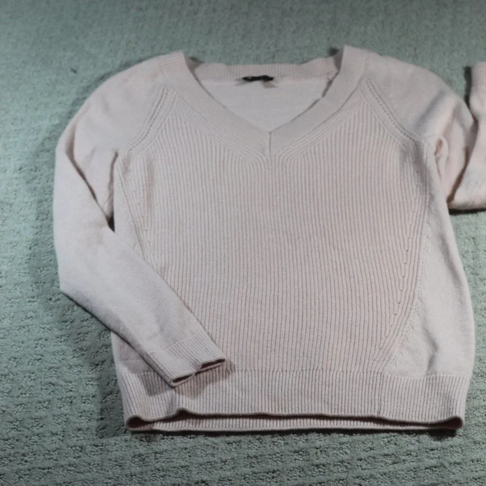 Talbots Size XS Pink V-Neck Cashmere Blend Sweater